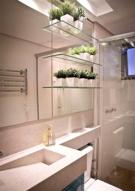 Espelho para banheiro com prateleiras