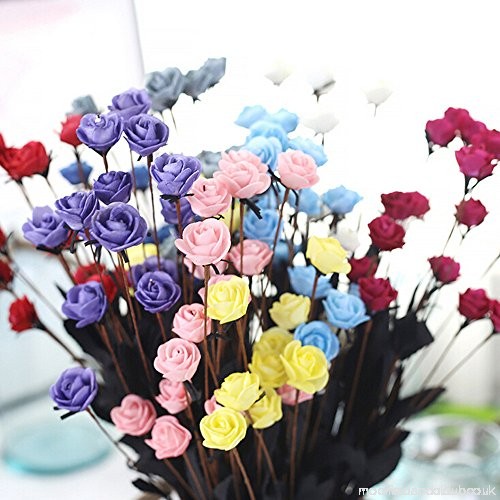 Flores de EVA em arranjo de mesa colorido