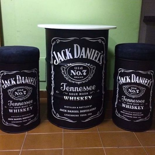 Tambor decorativo: mesa Jack Daniels