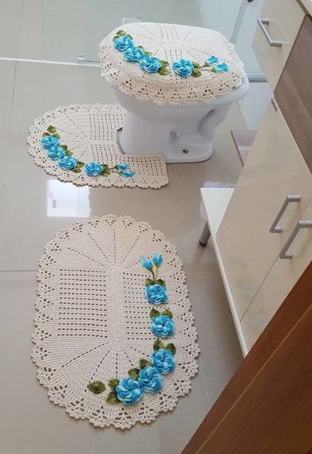 Tapete de crochê para banheiro com flores