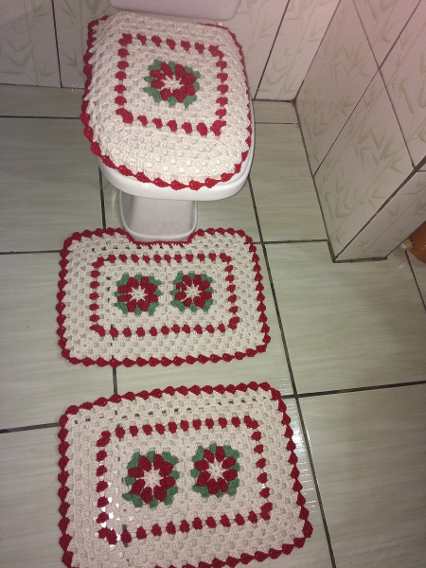 Tapete de crochê para banheiro quadrado