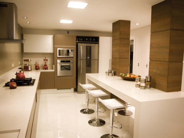 cozinha moderna com plafon