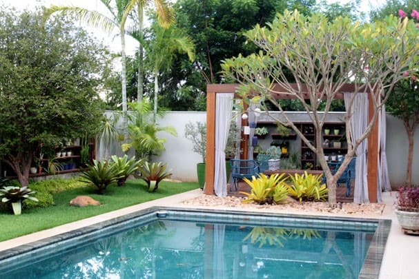 Casa com jardim reservado e piscina 1