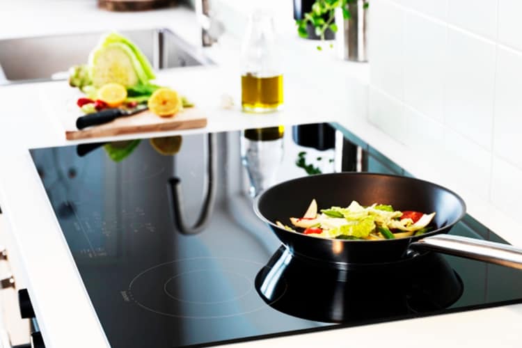 Design inovador do fogão de indução irá agregar a decoração da cozinha