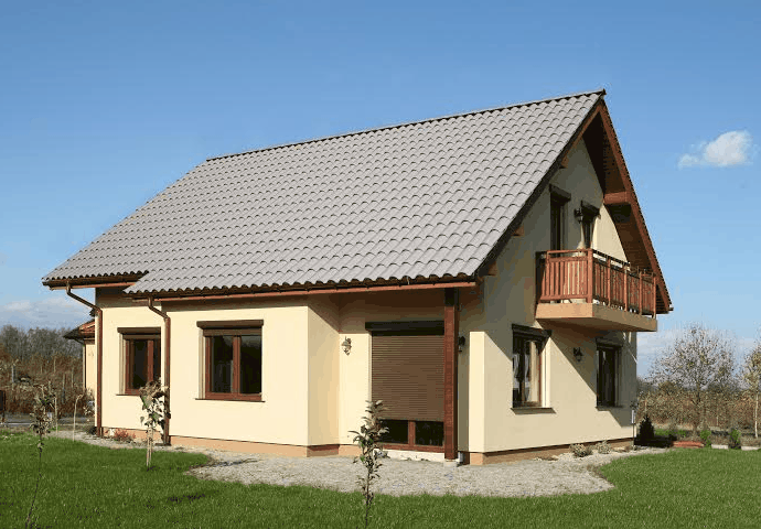 casa simples e pequena com telhado aparente cinza