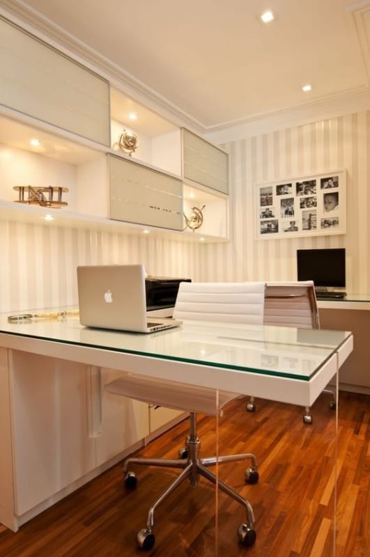 modelo de mesa moderna e clean para escritorio