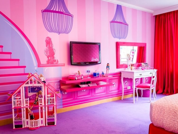 quarto da Barbie adolescente