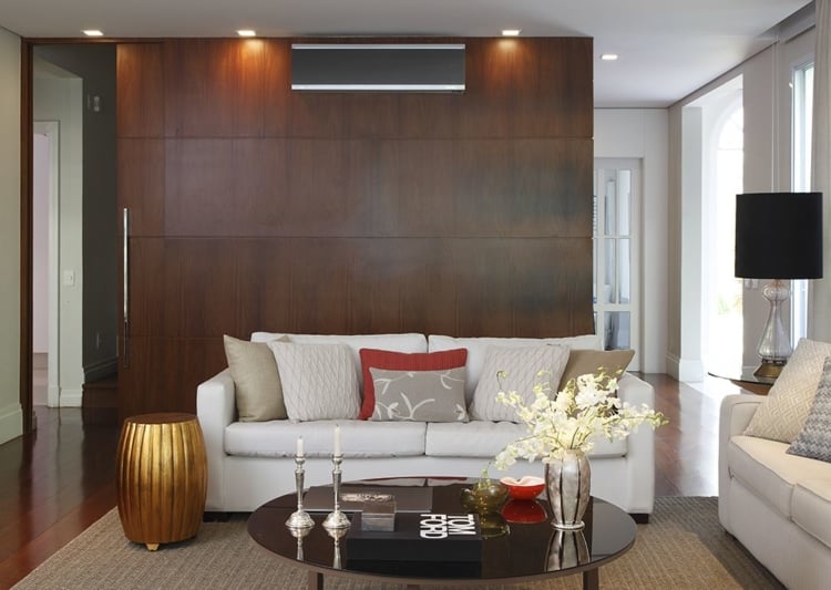 sala de estar moderna com garden seat dourado