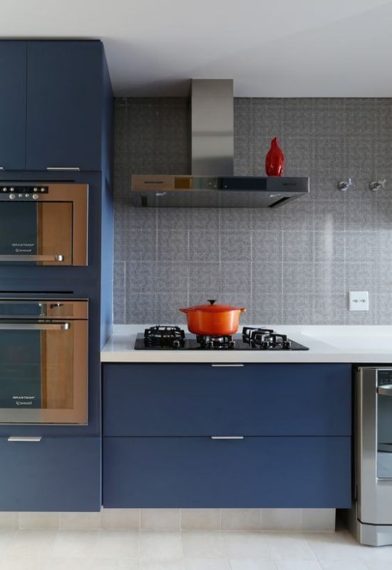 cozinha azul e cinza