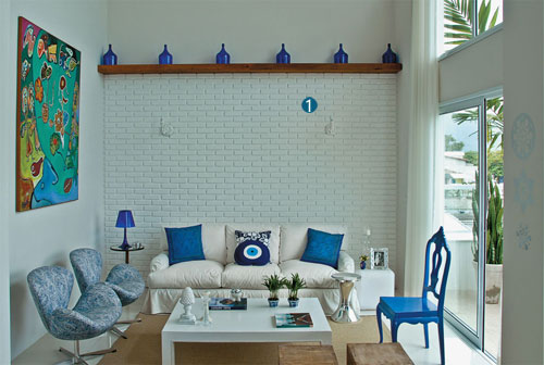 Casas de praia: Decoração simples azul e branca