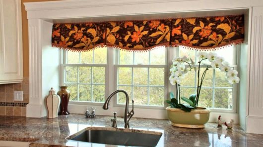 Janela para cozinha com grade