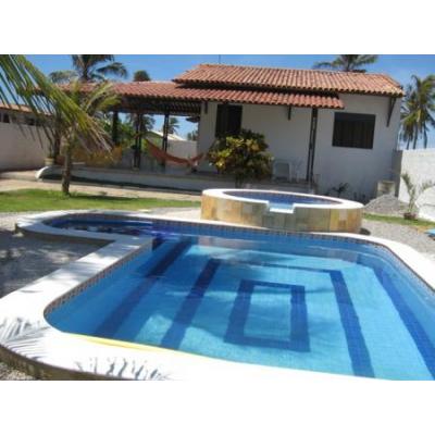 Casas com piscina: simples e pequena com piscina infantil