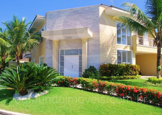 Casas de luxo: Com jardim