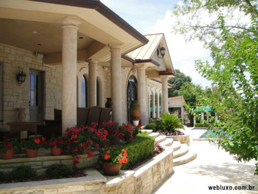 Casas de luxo: Com jardim