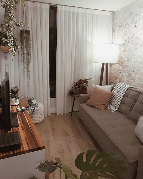 Casas decoradas: Decoração de casa pequena com cortina branca