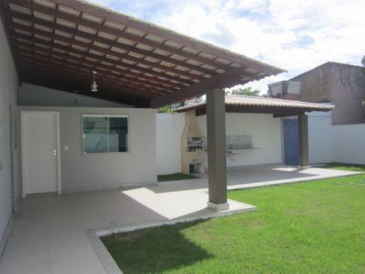 Casas em L: Simples com quintal