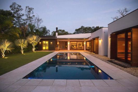 Casas em L: Com Piscina