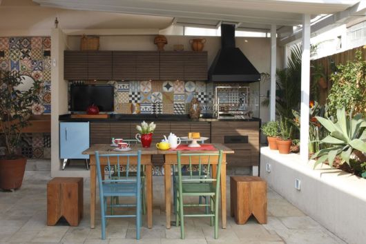 edícula pequena e colorida