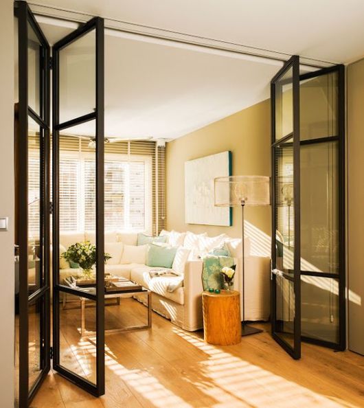 Porta camarão: De vidro preta