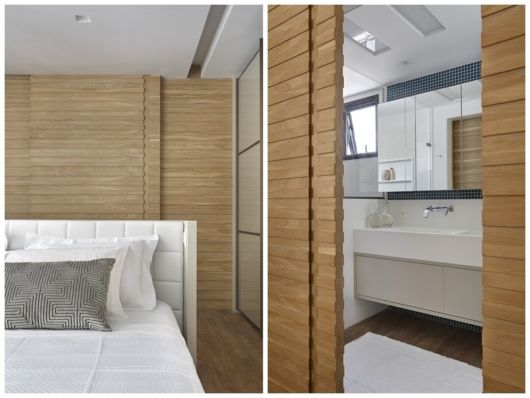 porta de madeira clara