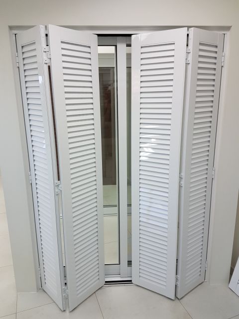 Porta Sanfonada de alumínio