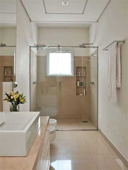 Banheiros decorados: Com porcelanato