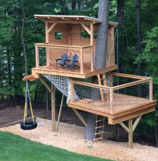 Casa na árvore: simples