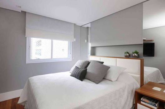 Decoração Minimalista: Quarto branco e cinza