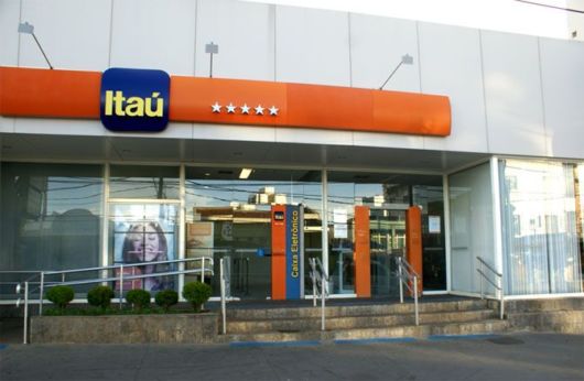 Fachadas em ACM: Banco Itaú