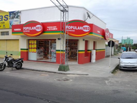 Fachadas em ACM: Farmácia