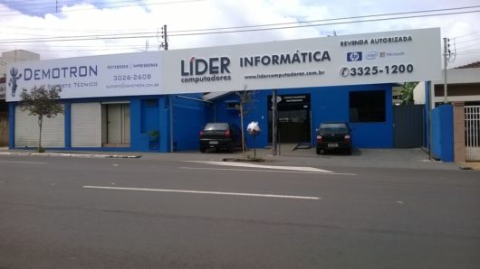 Fachadas em ACM: Loja de Informática