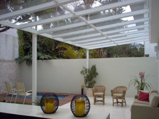 Pergolado: Com vidro