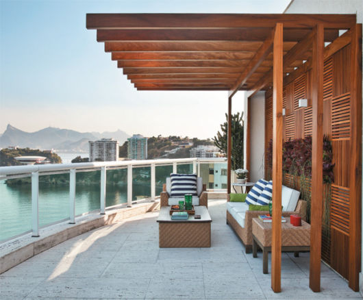 Pergolado: Na varanda de apartamento