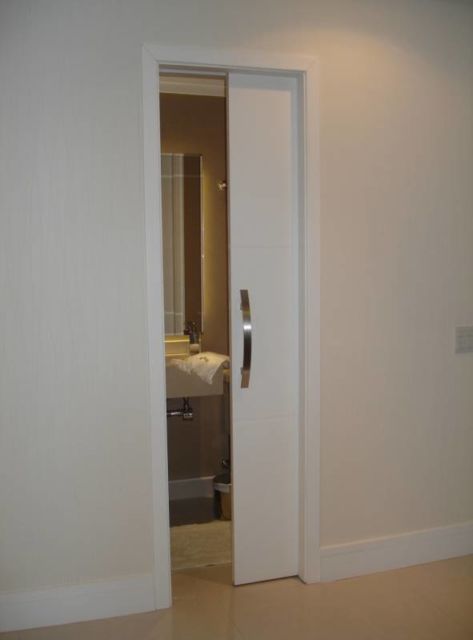 Porta de correr de madeira: Branca