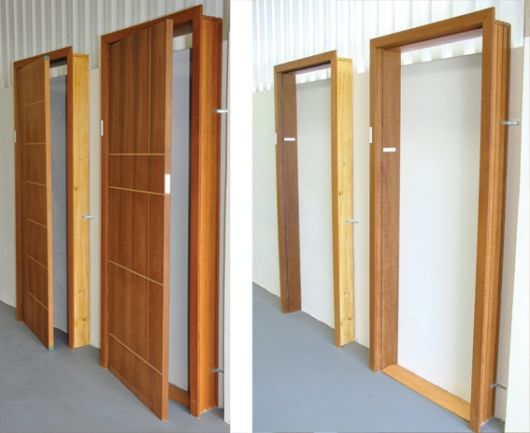 Atualmente você pode comprar o batente juntamente com a porta