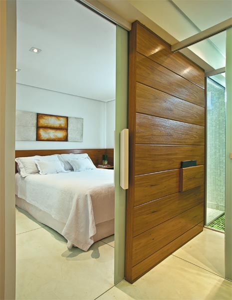 As portas de correr de madeira são mais práticas