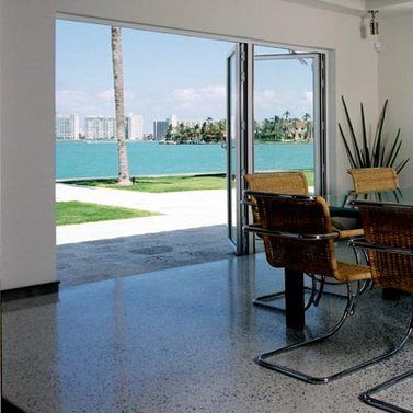 Porta de vidro: Sanfonada