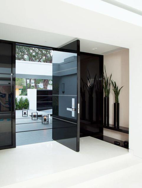 Porta de vidro: Preta