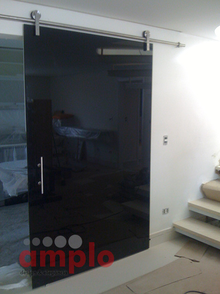 Porta de vidro: Preta