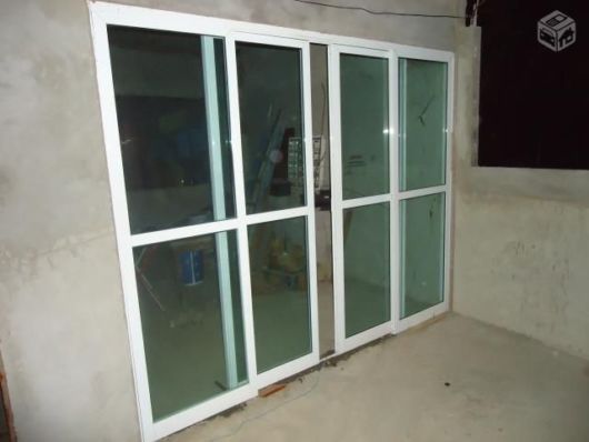 Porta de vidro: Verde