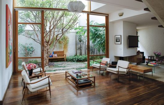 Porta de vidro: Para sala