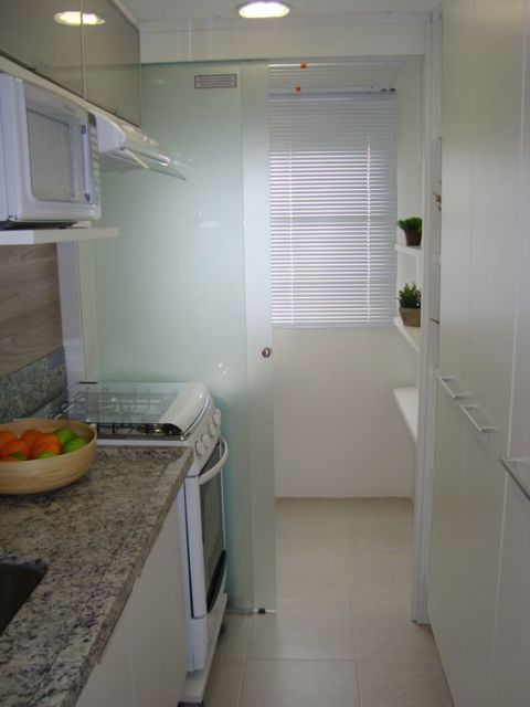 Porta de vidro: Para cozinha e lavanderia