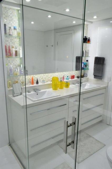 Porta de vidro: Para banheiro