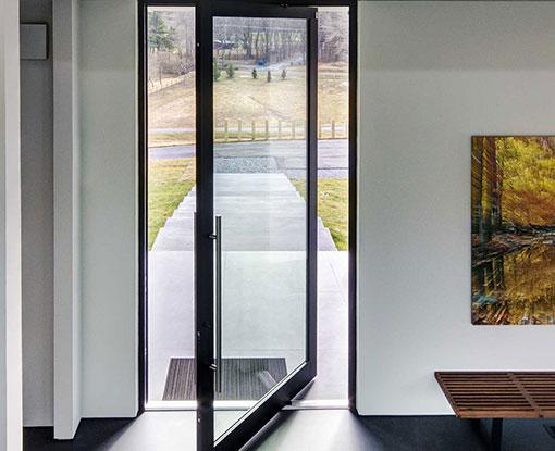 Porta de vidro: Pivotante