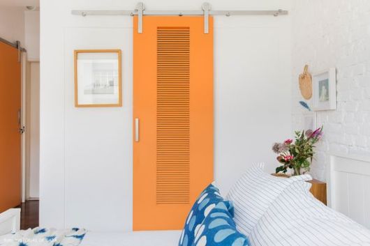 porta amarela decoração