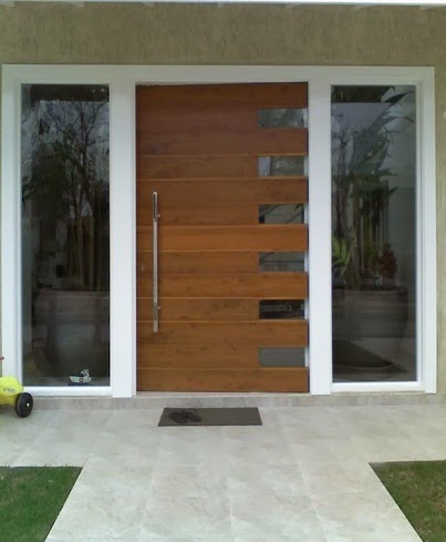 porta dentada de vidro e madeira