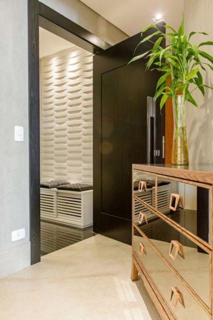 porta de madeira preta