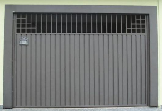 Portão basculante: Simples