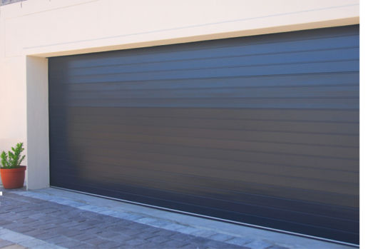 Portao de alumínio: Basculante fechado