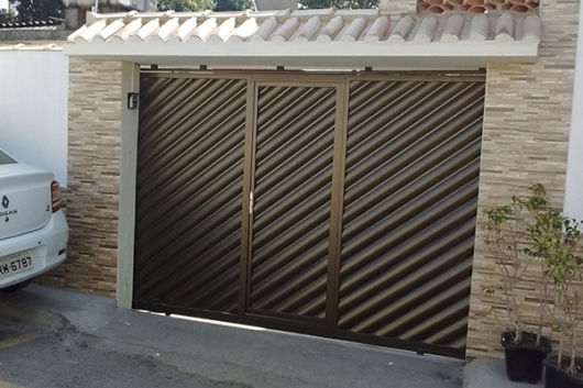 Portão de alumínio: Bronze